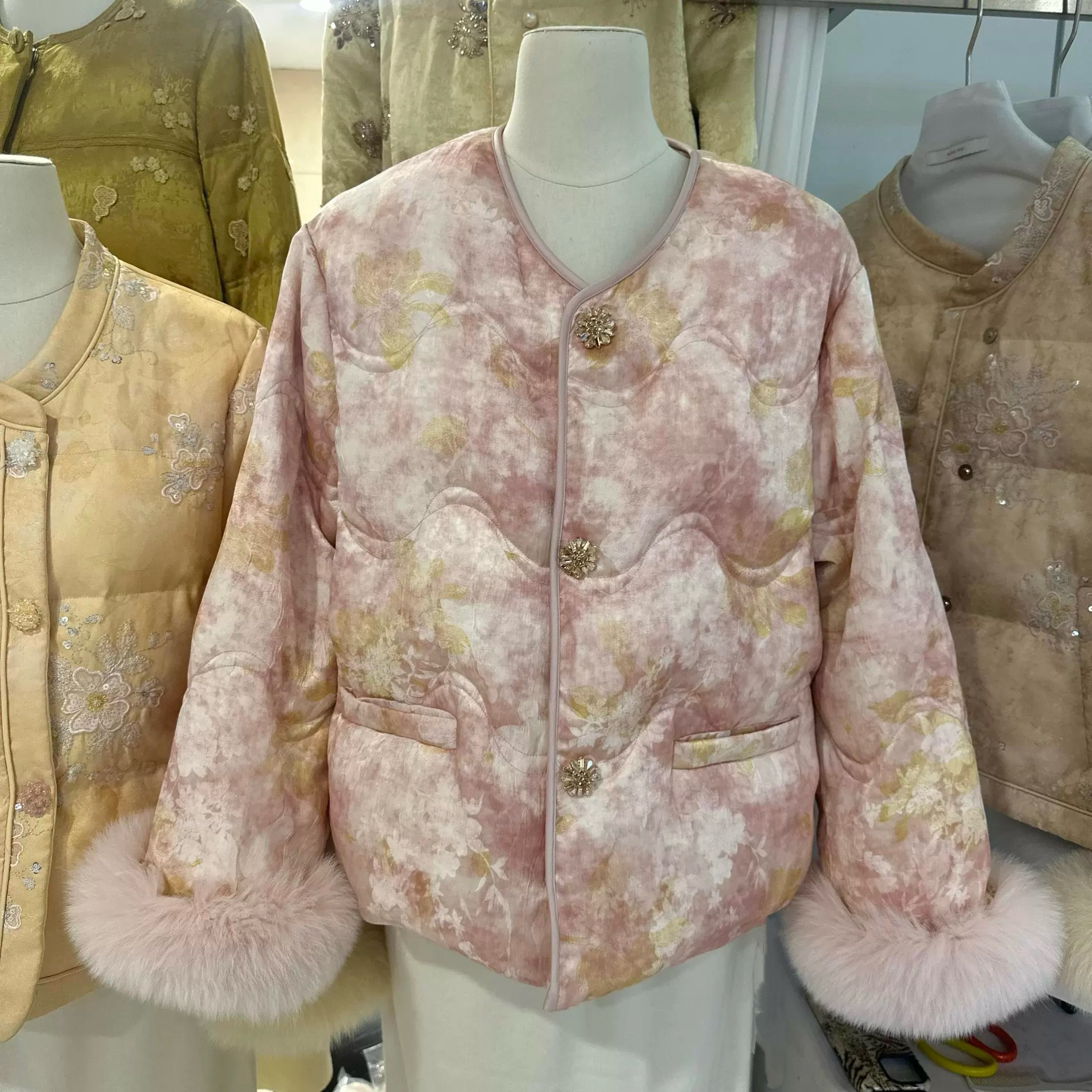 【301-350】 新款高级中式洋气外套