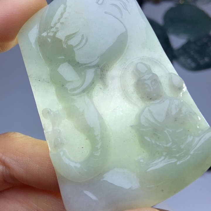 翡翠颈饰未镶嵌翡翠