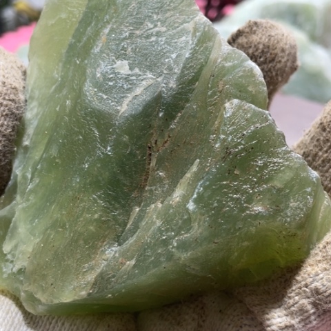 【闪购商品】蛇纹石玉未镶嵌太太*