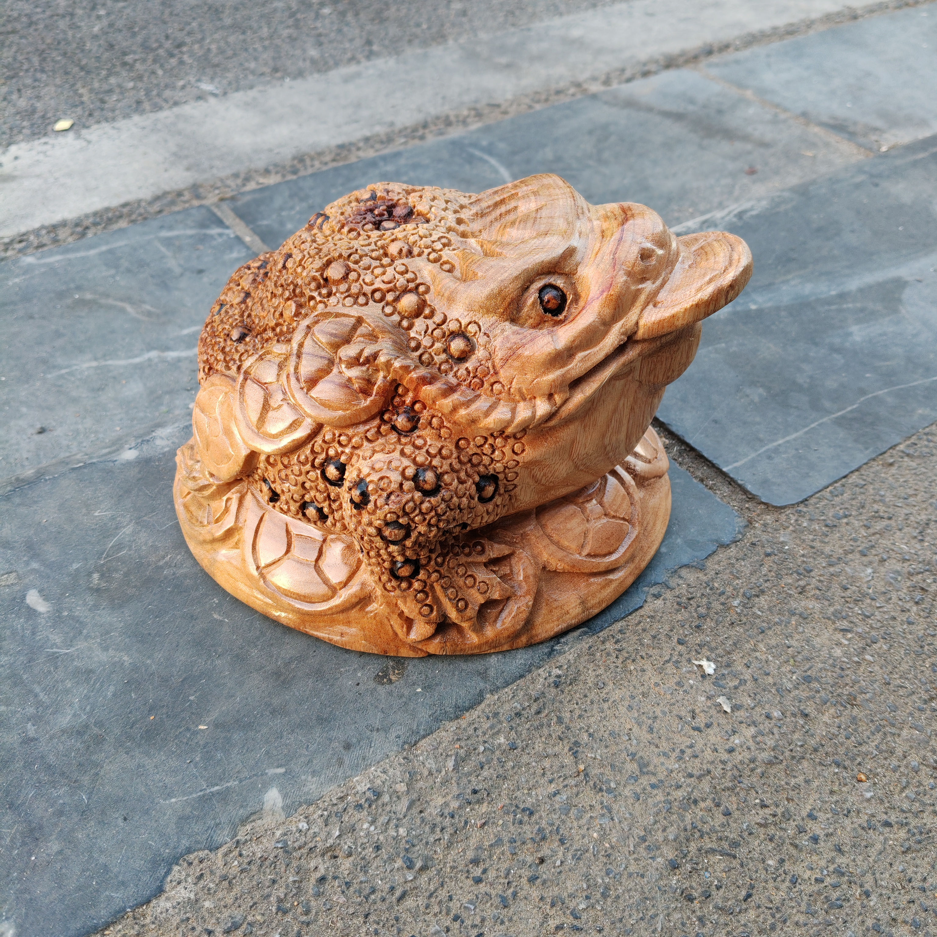 香樟木作品 招财金蟾摆件