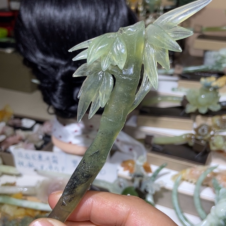 蛇纹石玉未镶嵌发饰