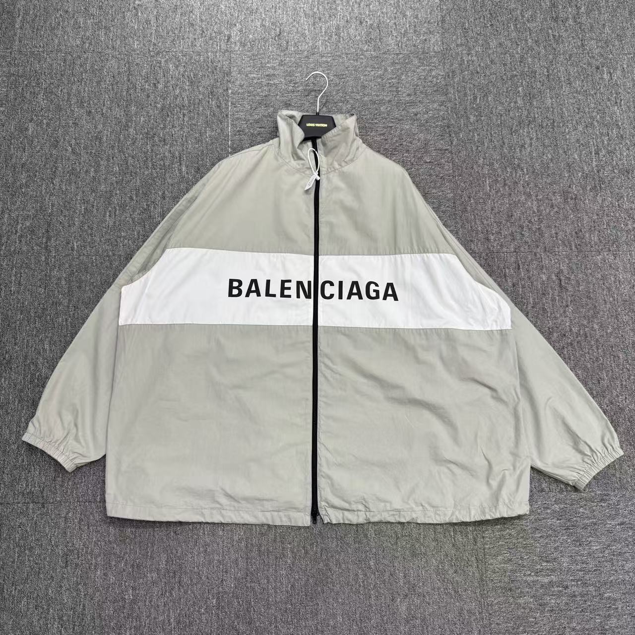 99新 Balenciaga/巴黎世家 拼色冲锋衣/M码/20052