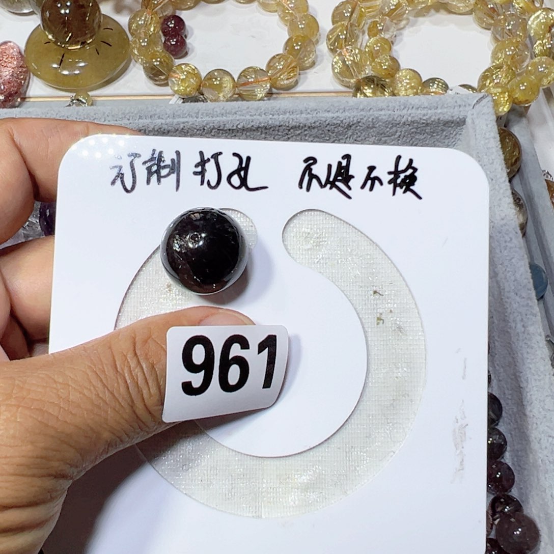 未镶嵌颈饰水晶园*天然水晶