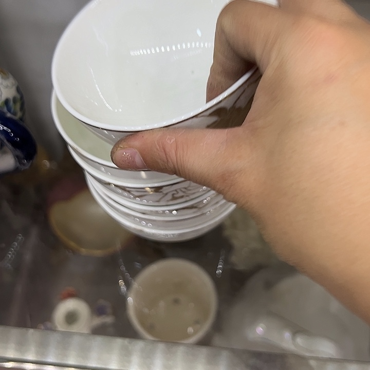 陶瓷瑕。。。。。。。。。。。。。。