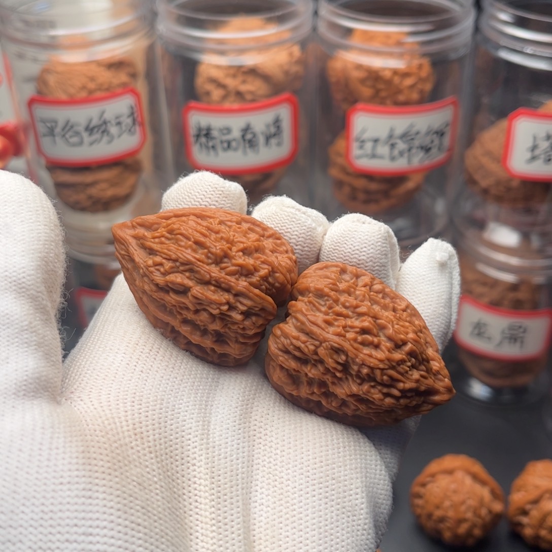 文玩核桃把件34全品玲珑塔尖