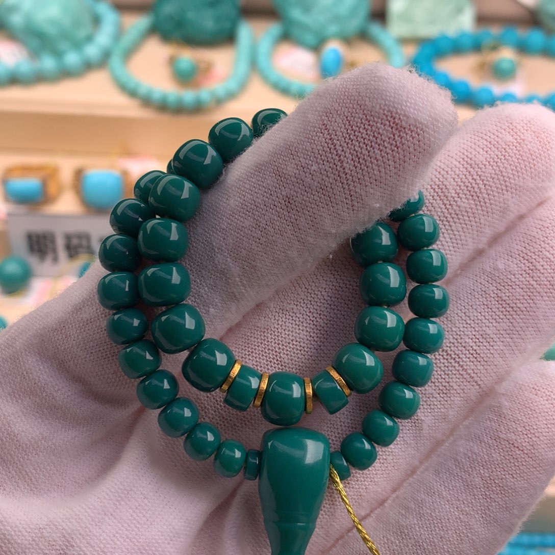 绿松石珠宝奇石18K金镶嵌