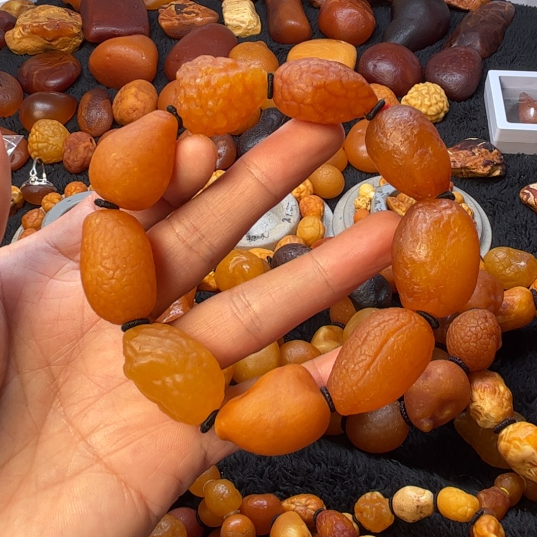 琥珀裸石未镶嵌天然蜜蜡手串