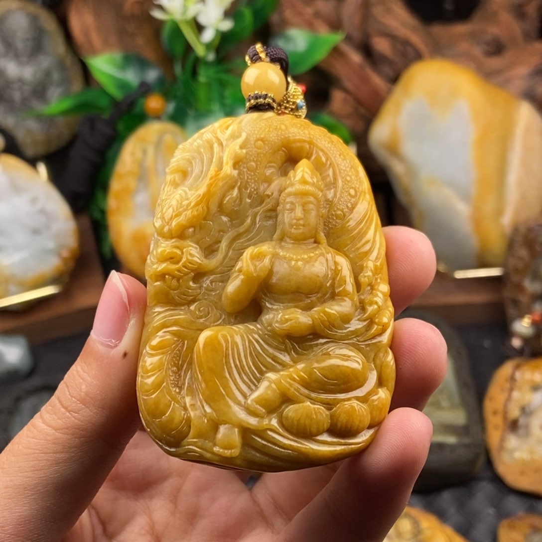 定制翡翠未镶嵌满黄御龙观音