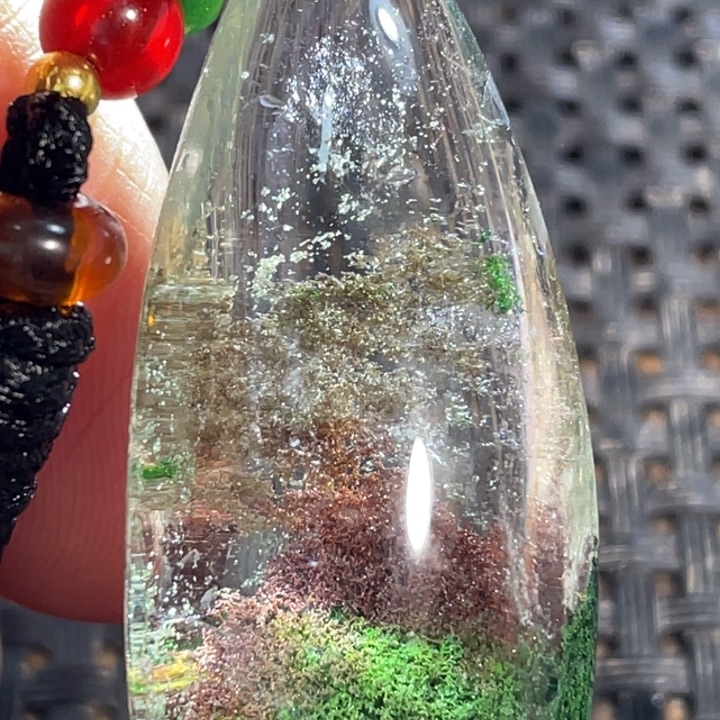 水晶吊坠(不含链)未镶嵌凝*?