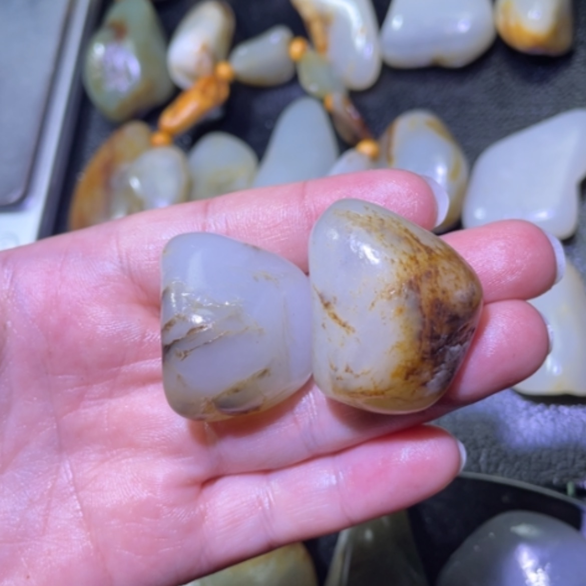 【闪购商品】颈饰未镶嵌和田玉（子料）老***活