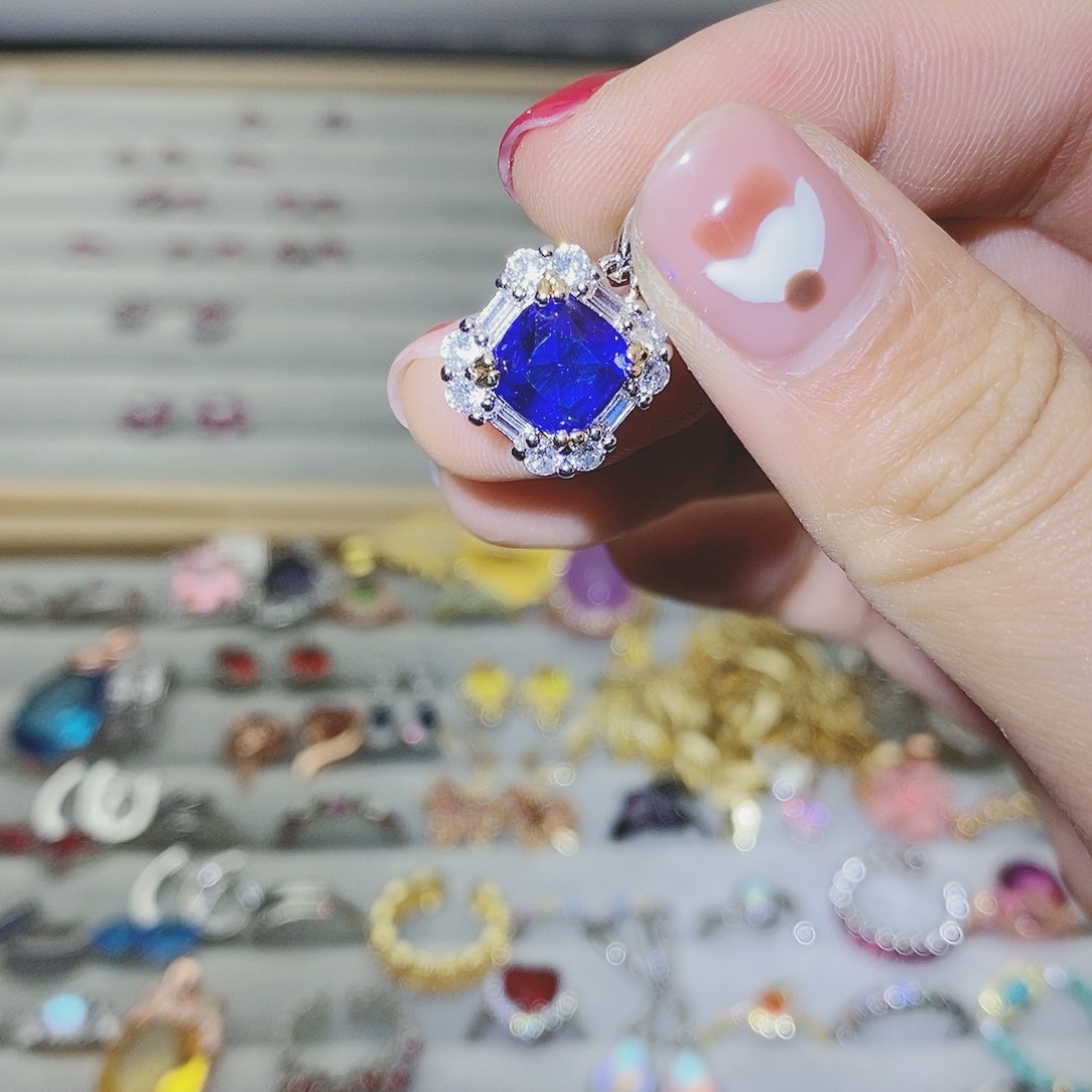 【闪购商品】托帕石耳饰银S925镶嵌