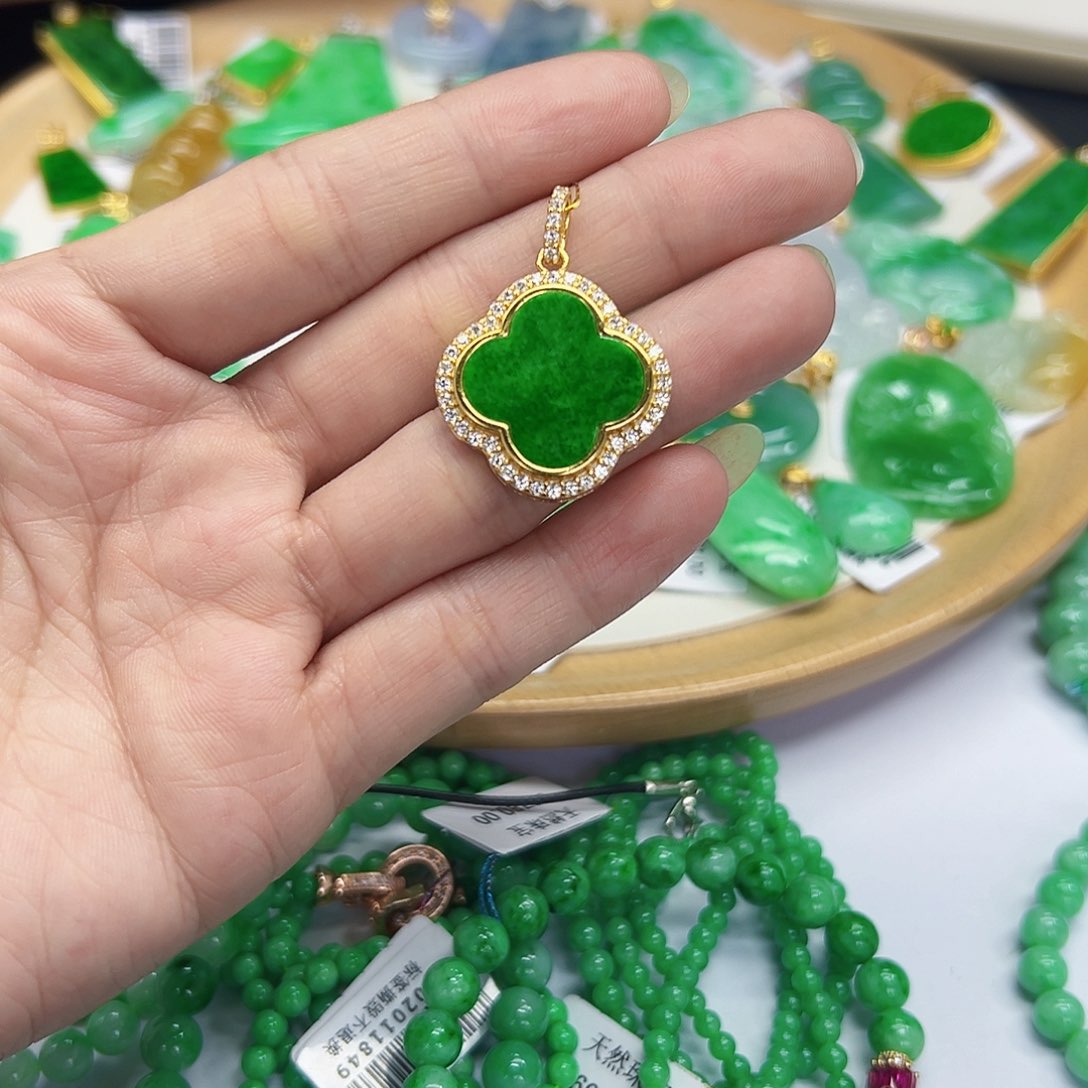 翡翠颈饰银S925镶嵌天然缅料A货一件