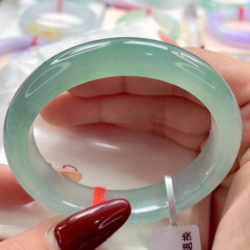 【闪购商品】翡翠手镯（贵妃镯）未镶嵌师妹