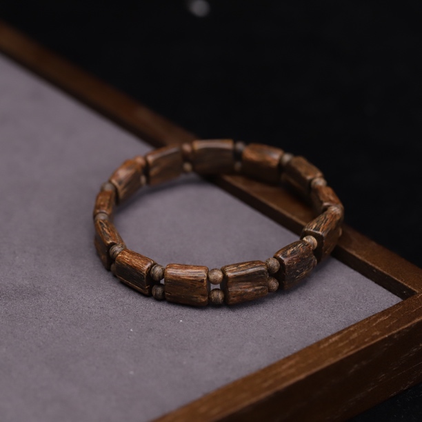 正区越南惠安沉香手串沉水双牌串14克