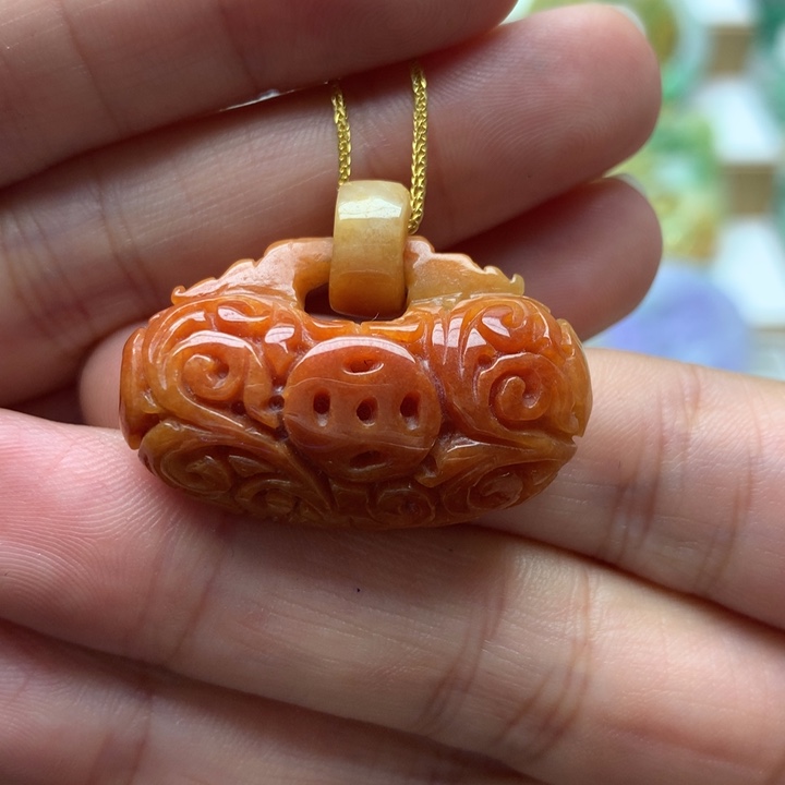 颈饰未镶嵌翡翠翡翠
