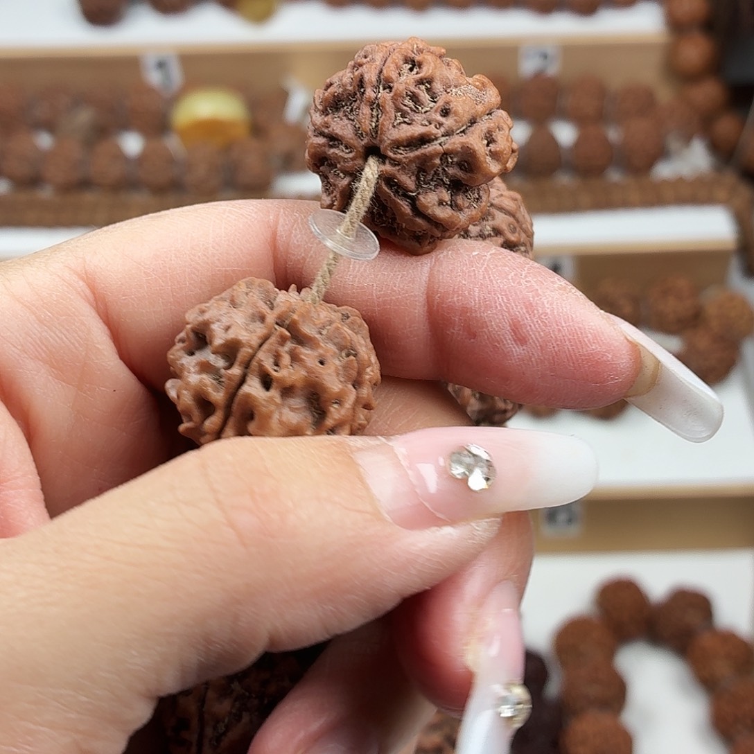 O***y金刚菩提吊坠原生态大金刚