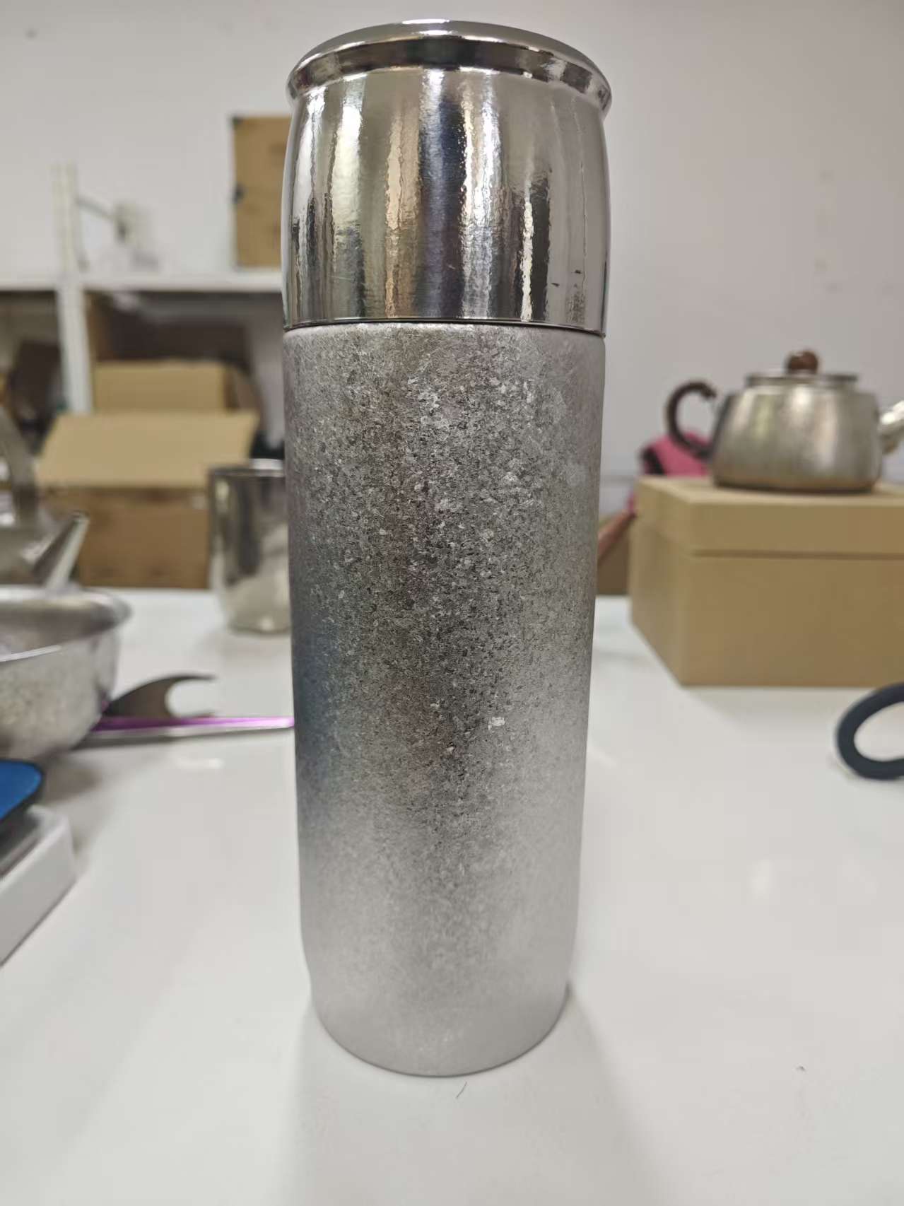 《微瑕450ml磁吸杯》纯钛磁吸保温杯450ml双层杯高档水杯
