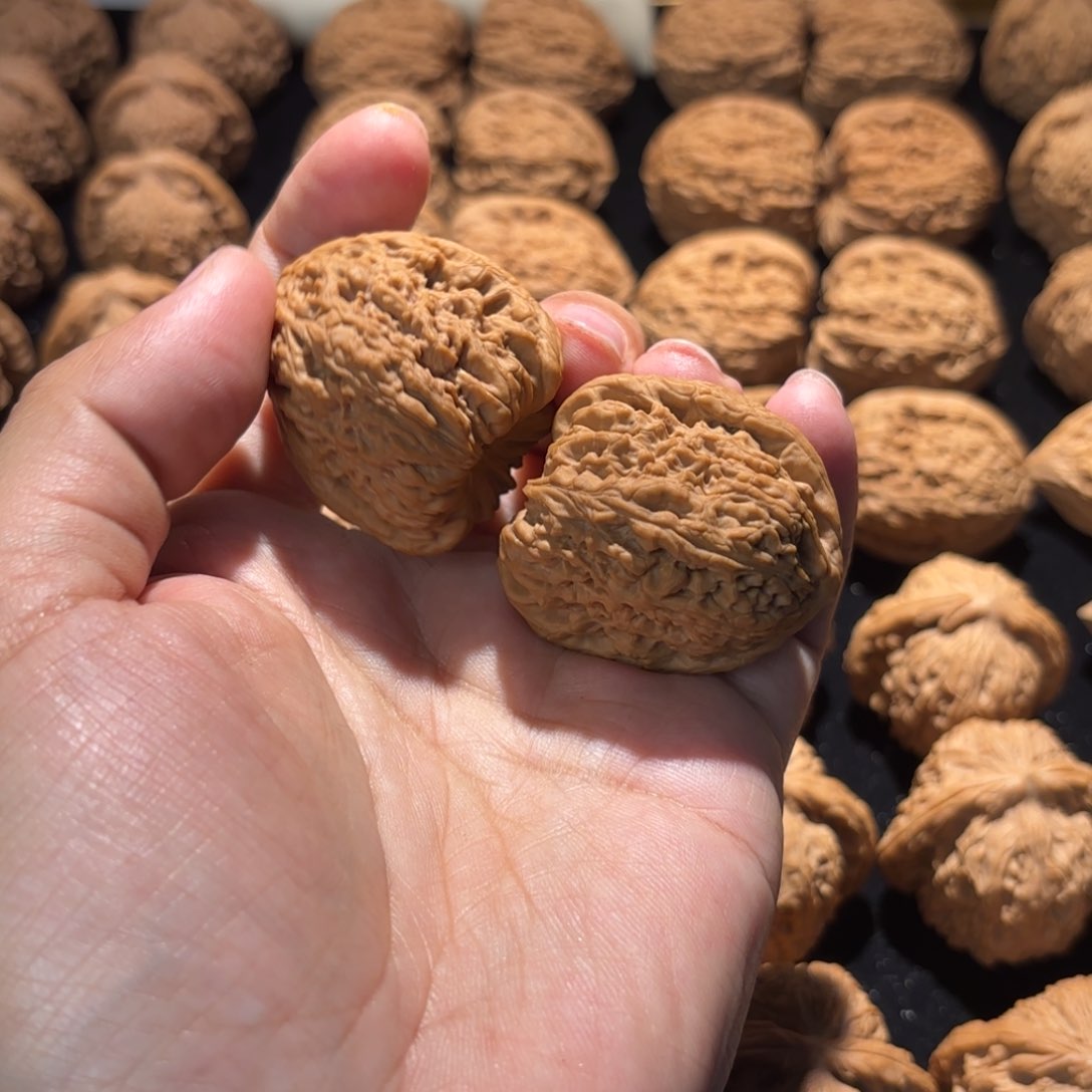 文玩核桃把件缘*文玩核桃南疆石