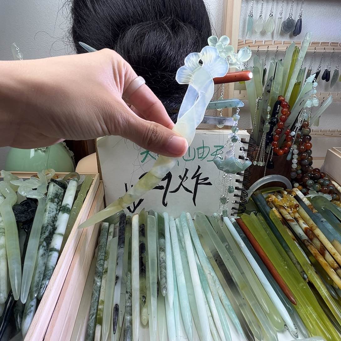 蛇纹石玉发饰未镶嵌