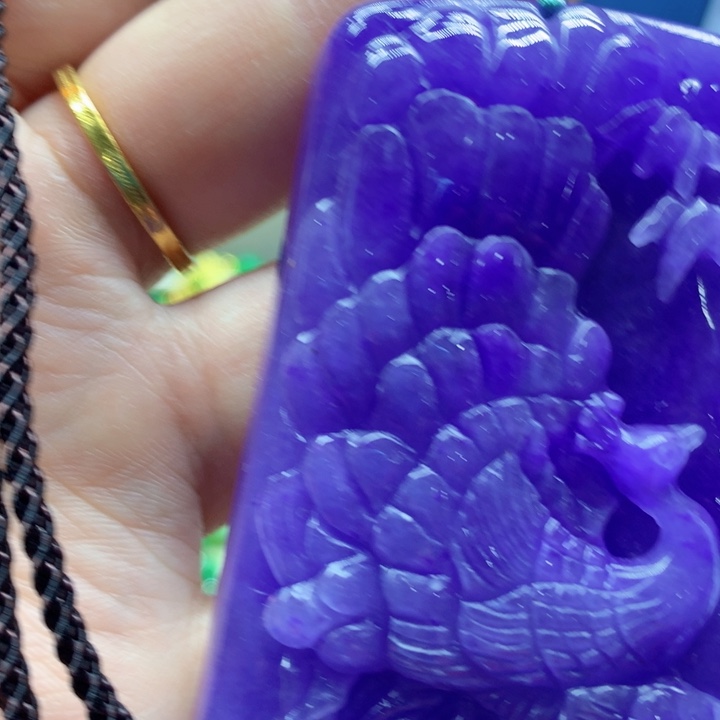 翡翠颈饰未镶嵌吊坠