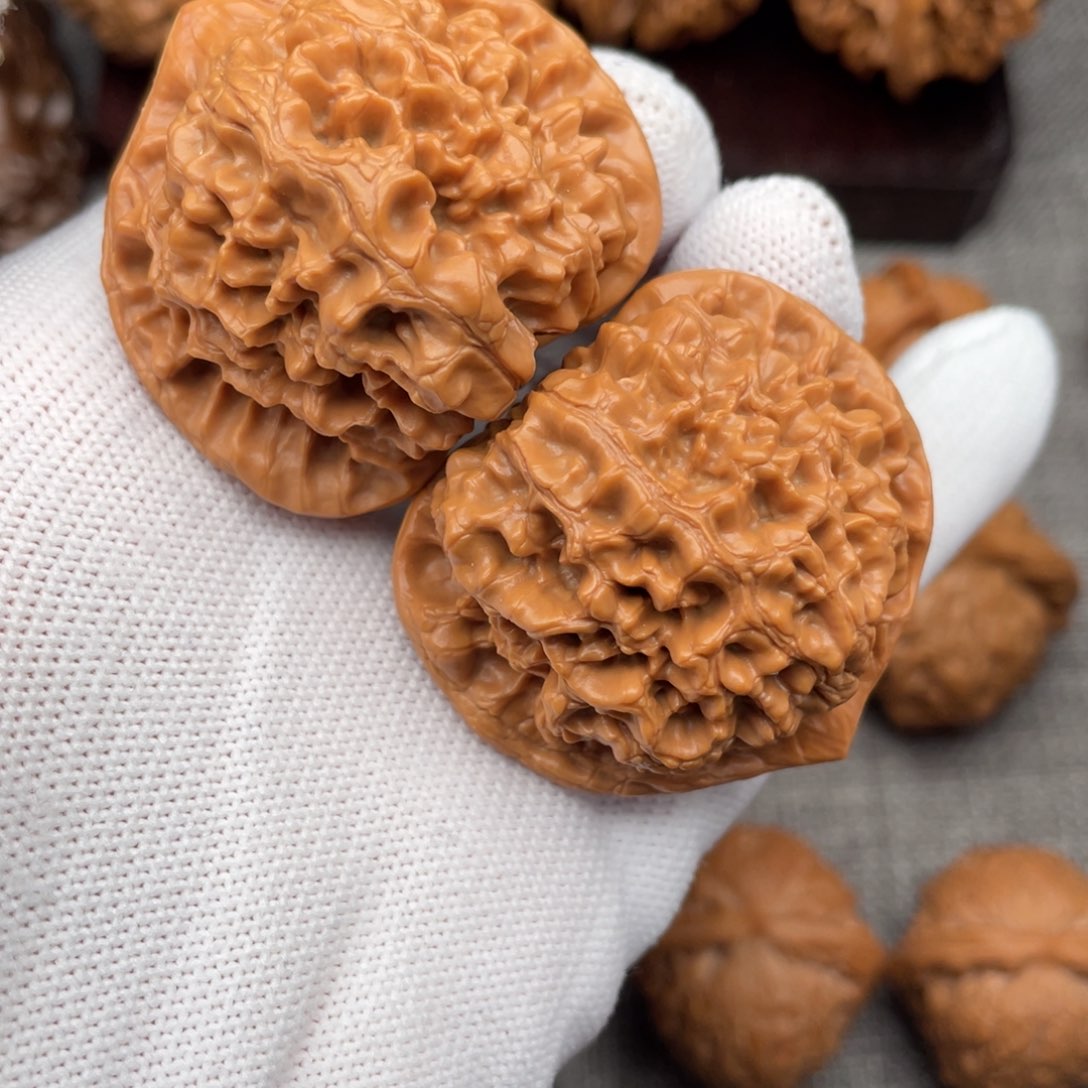 文玩核桃把件43麒麟纹官帽