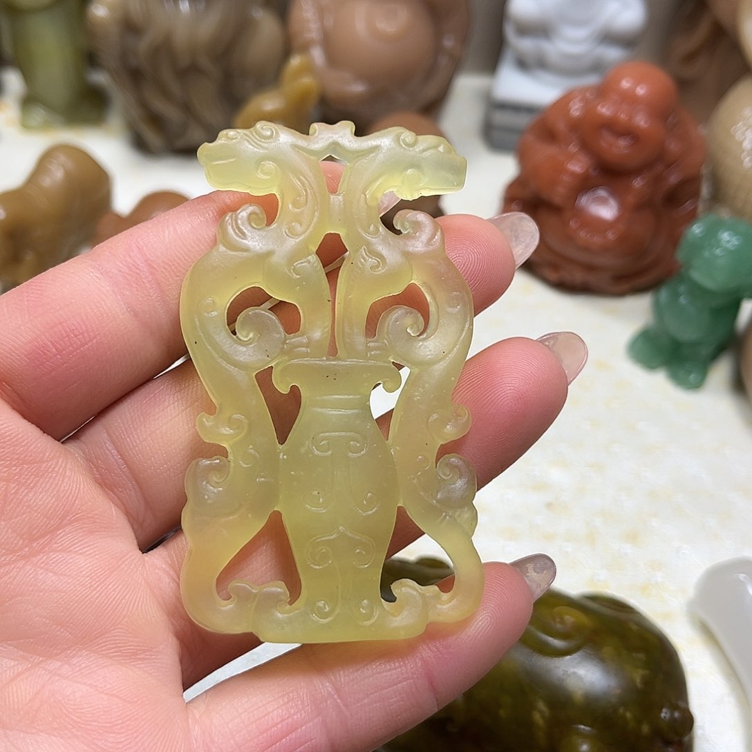 白玉菩提吊坠白玉菩提吊坠