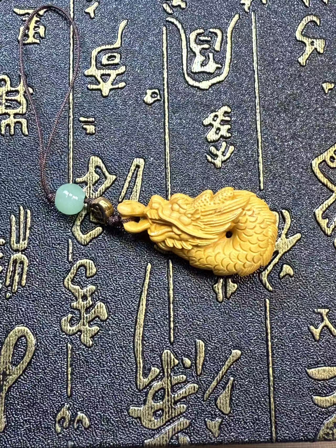 朱朱专属檀木雕龙手把件（无礼盒）MK2498