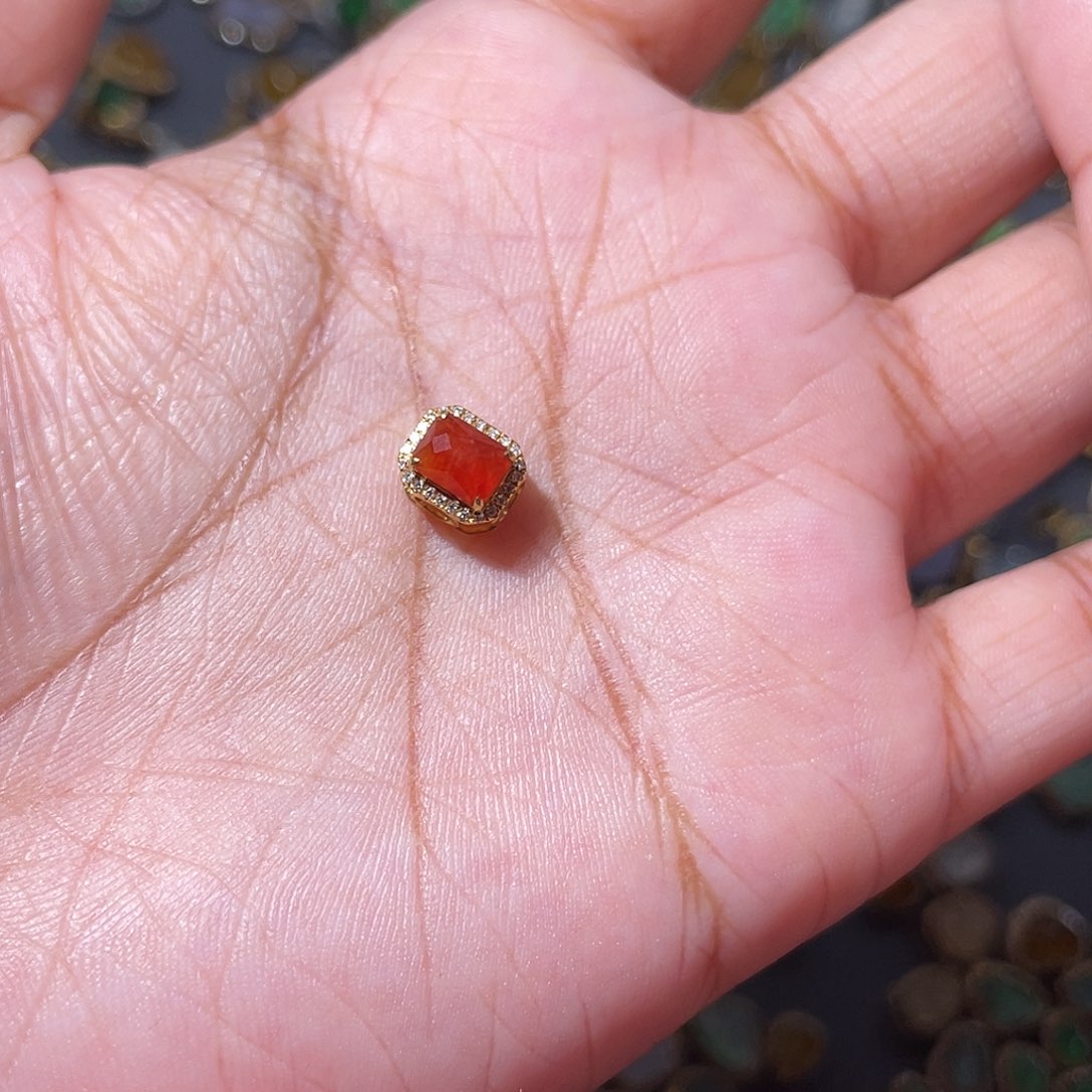 吊坠(不含链)18K金镶嵌翡翠