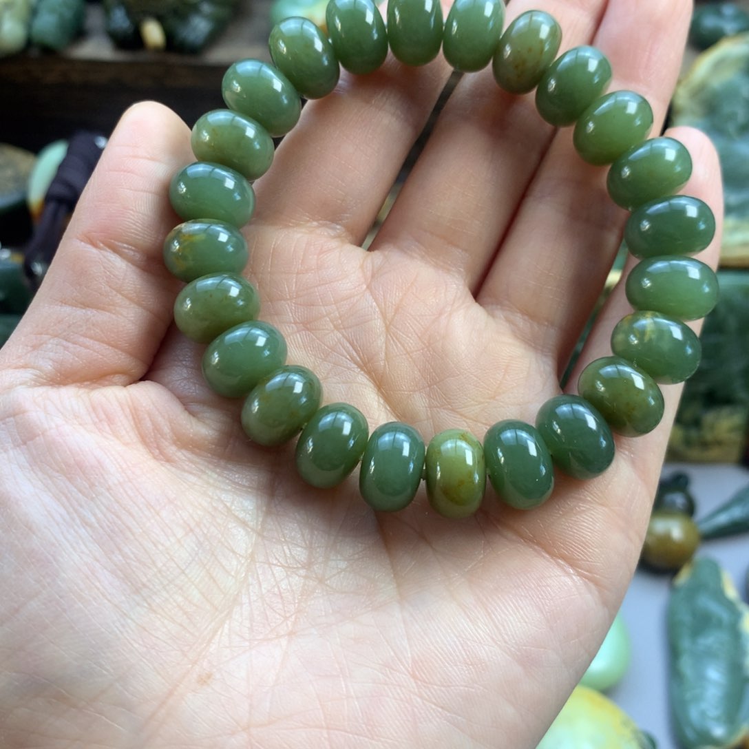 未镶嵌岫岩河磨玉（透闪石质玉）珠宝奇石博*