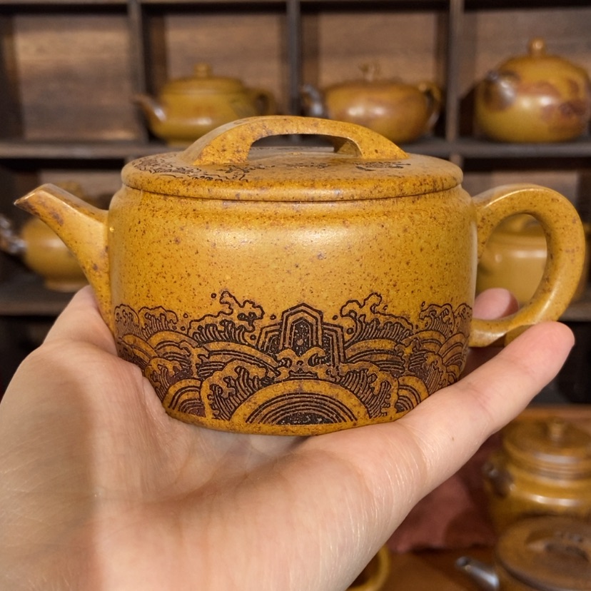 【闪购商品】紫砂茶壶红*9999999999