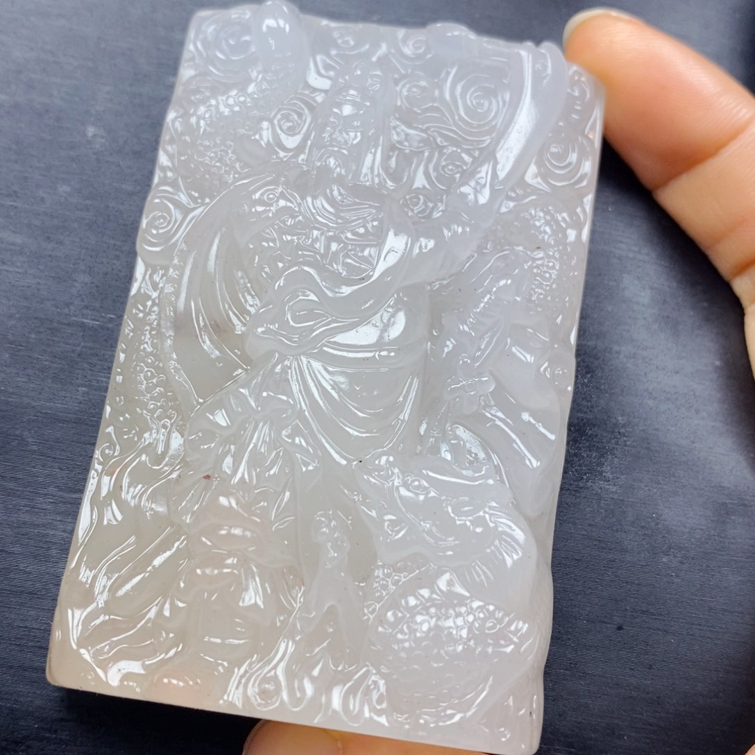 石英质玉（黄龙玉）颈饰未镶嵌