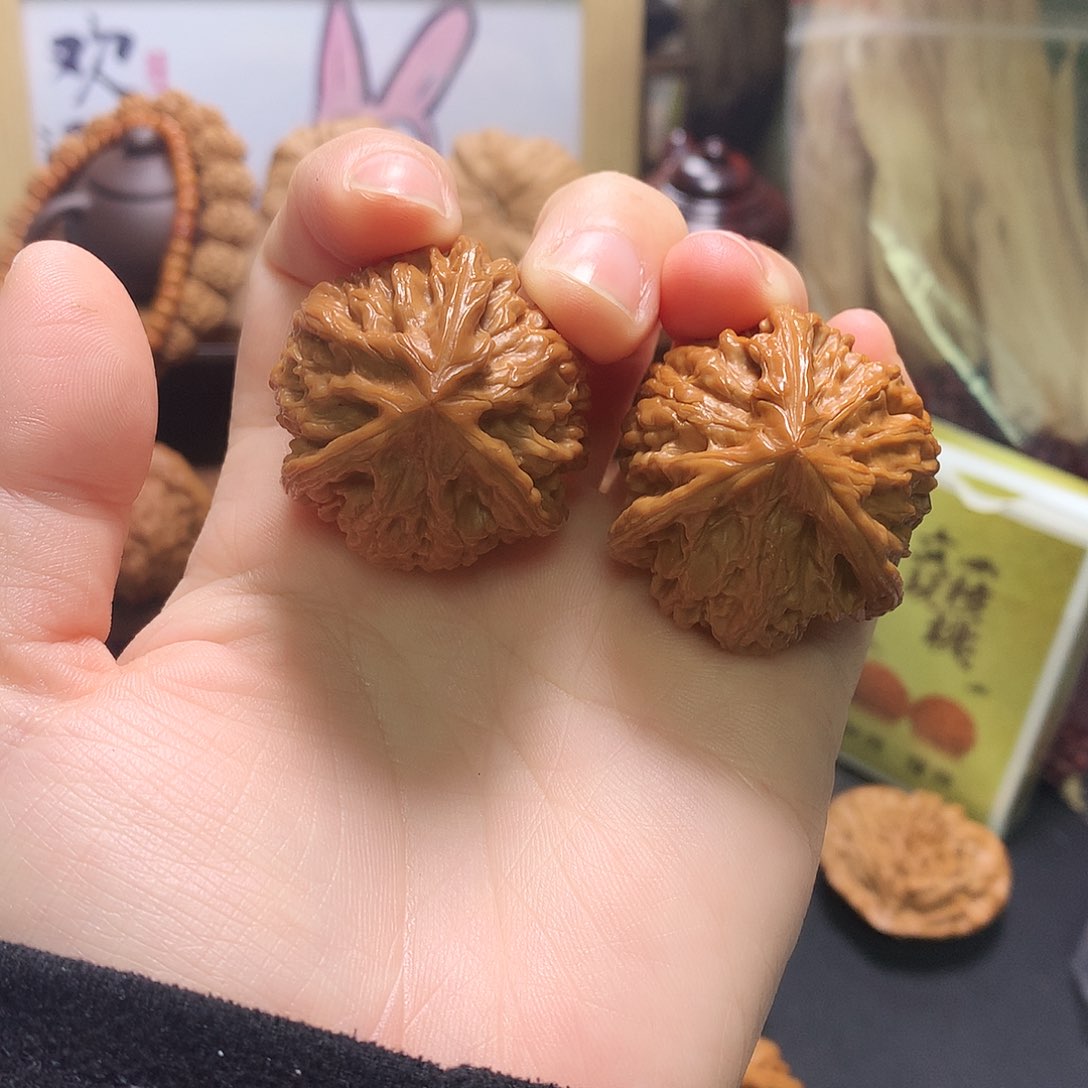 文玩核桃吊坠文山三棱