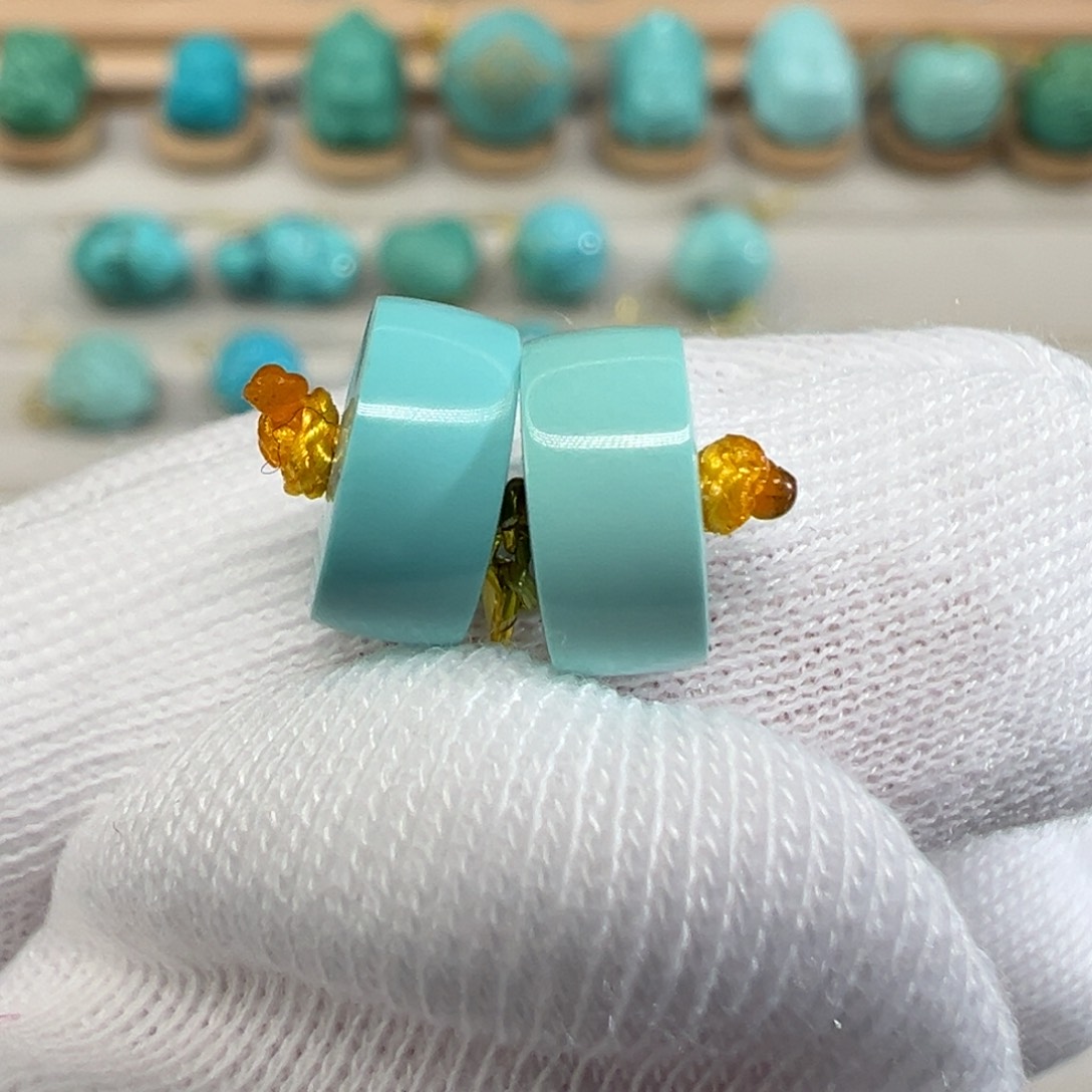 绿松石配饰未镶嵌