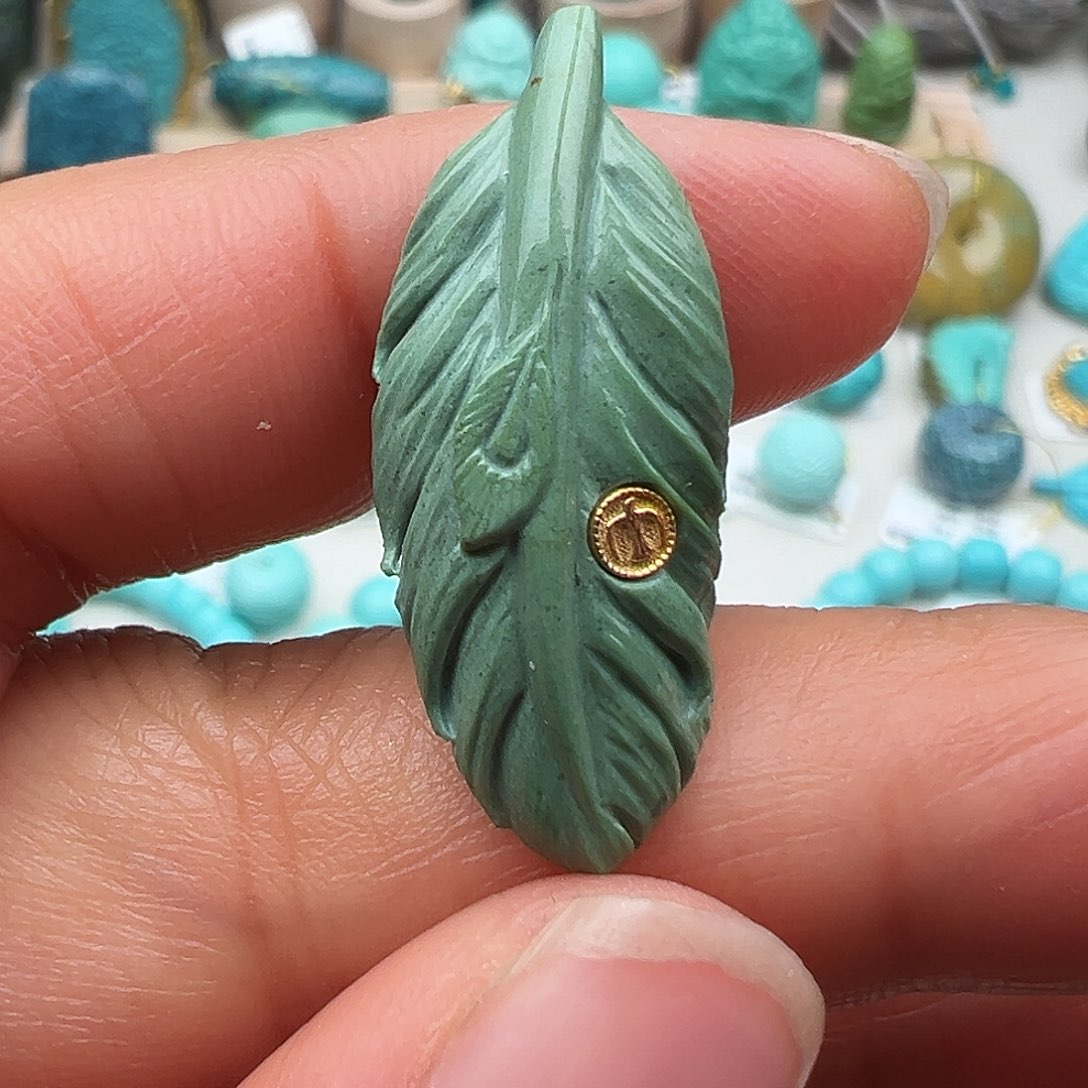 绿松石配饰未镶嵌
