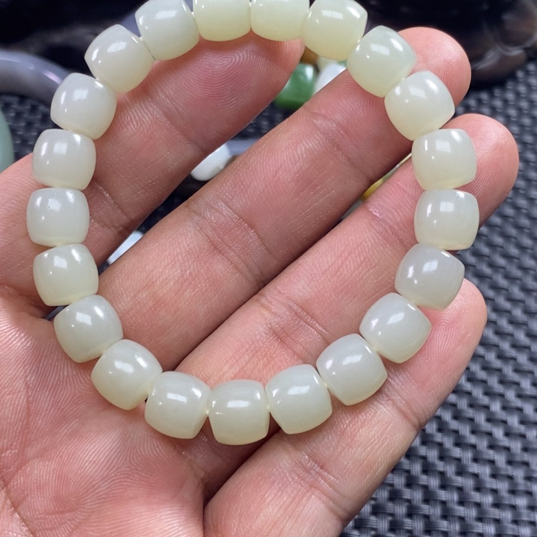 和田玉手链未镶嵌