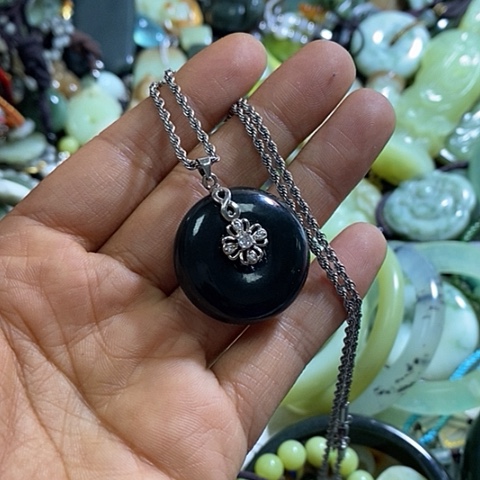 和田玉颈饰未镶嵌挂件