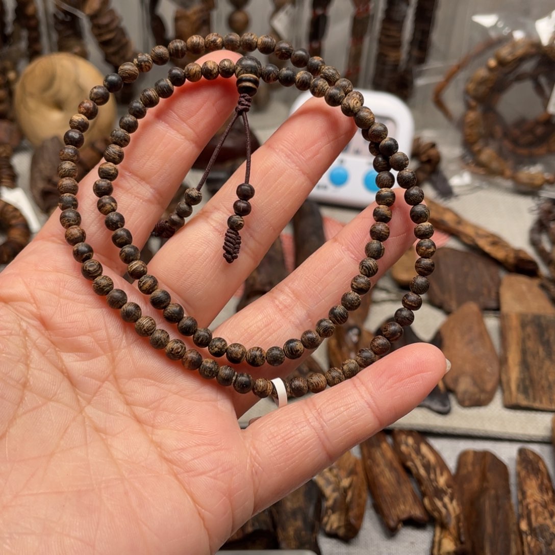 沉香沉香碎屑达拉干0.4沉水