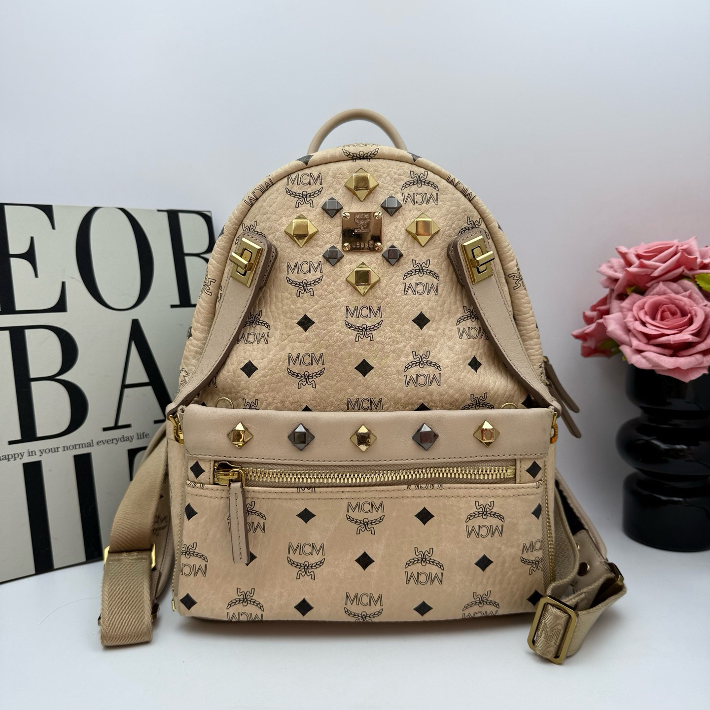 95新 MCM MCM xy 9243 米色双肩包中号