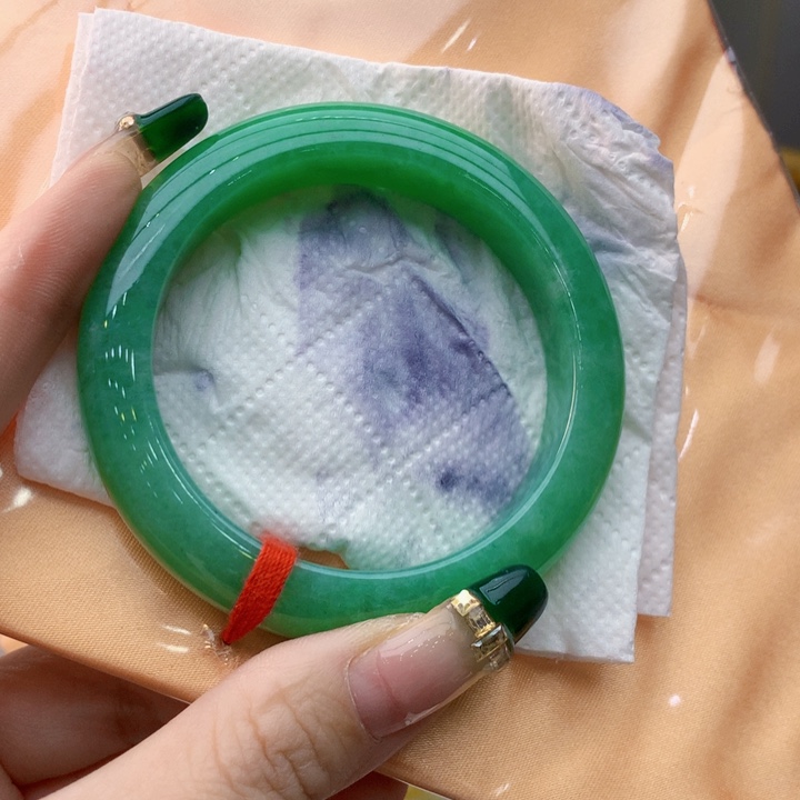 W***u翡翠手镯未镶嵌翡翠手镯