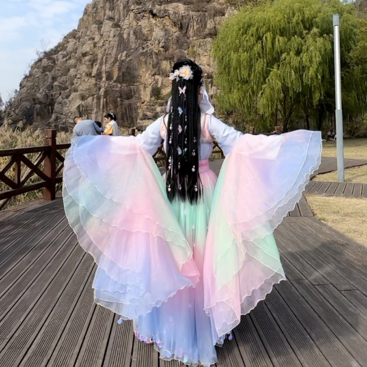 粉紫绿渐变色花瓣裙千香影视服古装