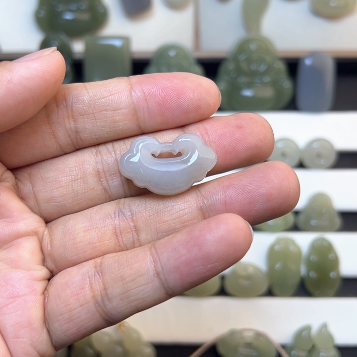 和田玉颈饰未镶嵌前***上666