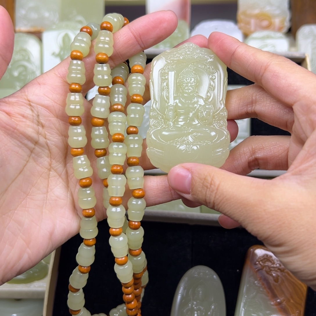 雪***开新疆戈壁昆仑山彩石原石盆景石一物一拍