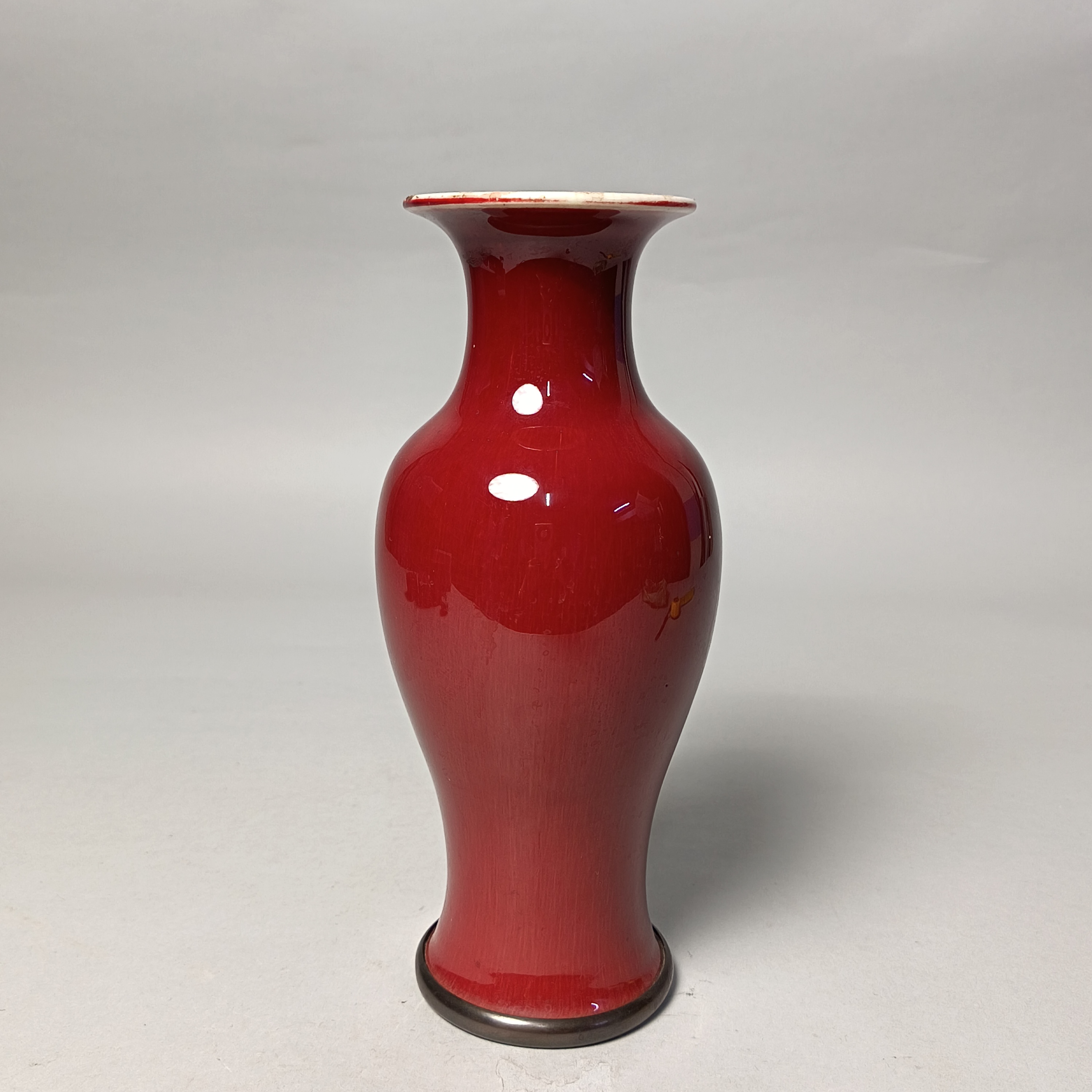 【010022591】BJ 清晚期 红釉观音瓶