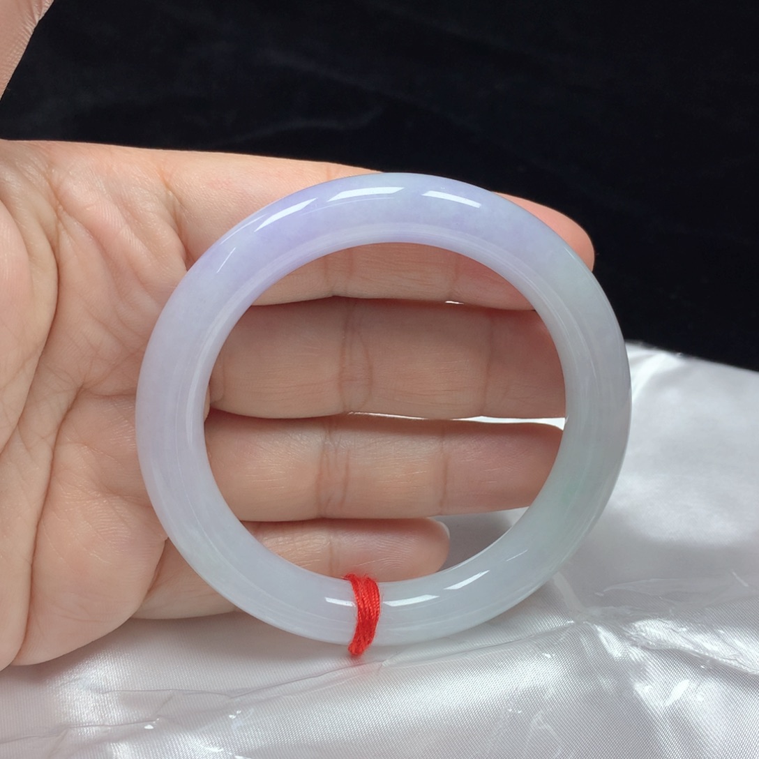 翡翠未镶嵌手镯（圆镯）56