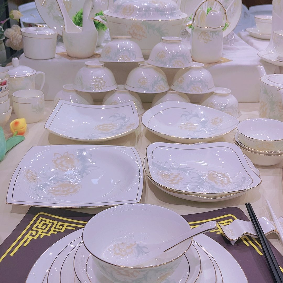 【闪购商品】瓷清雅