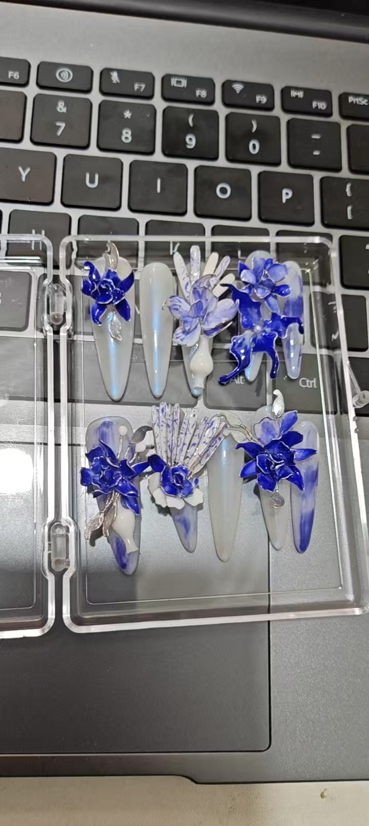 掐丝珐琅冰透蝴蝶贴片高级气质长款百搭美甲