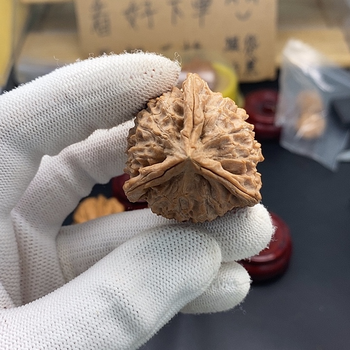 不***摇文玩核桃吊坠瑕疵不退不换