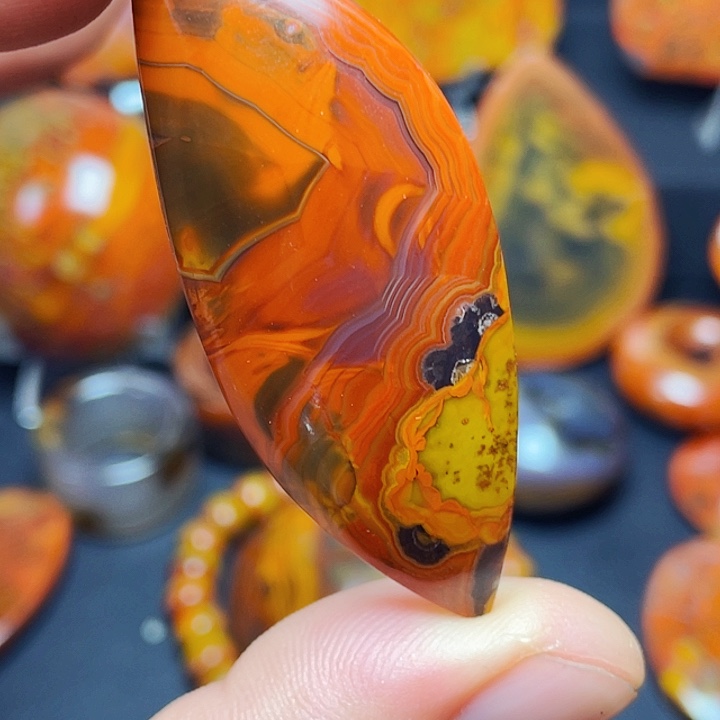 玛瑙/玉髓战国红未镶嵌