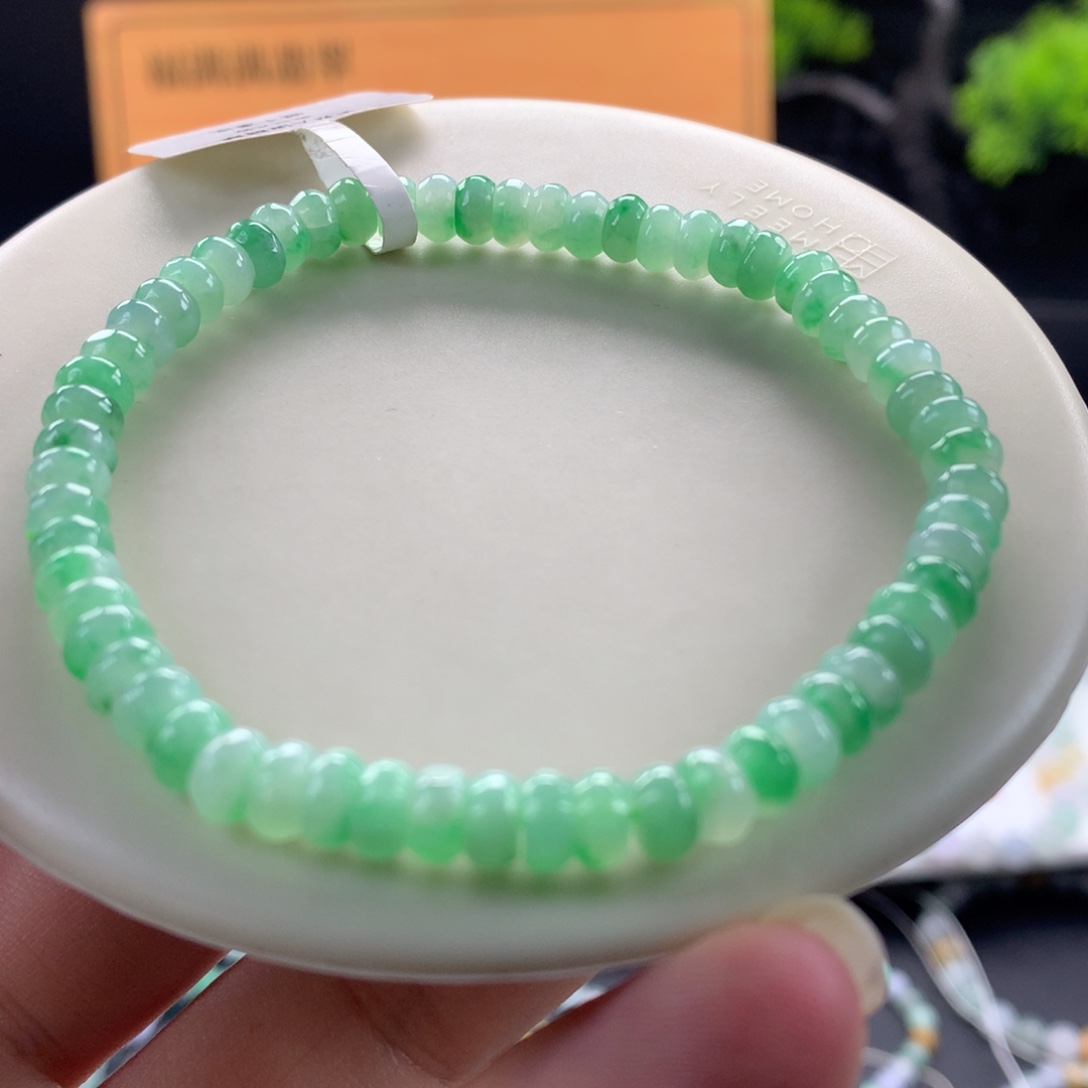 翡翠未镶嵌手链卡5.3