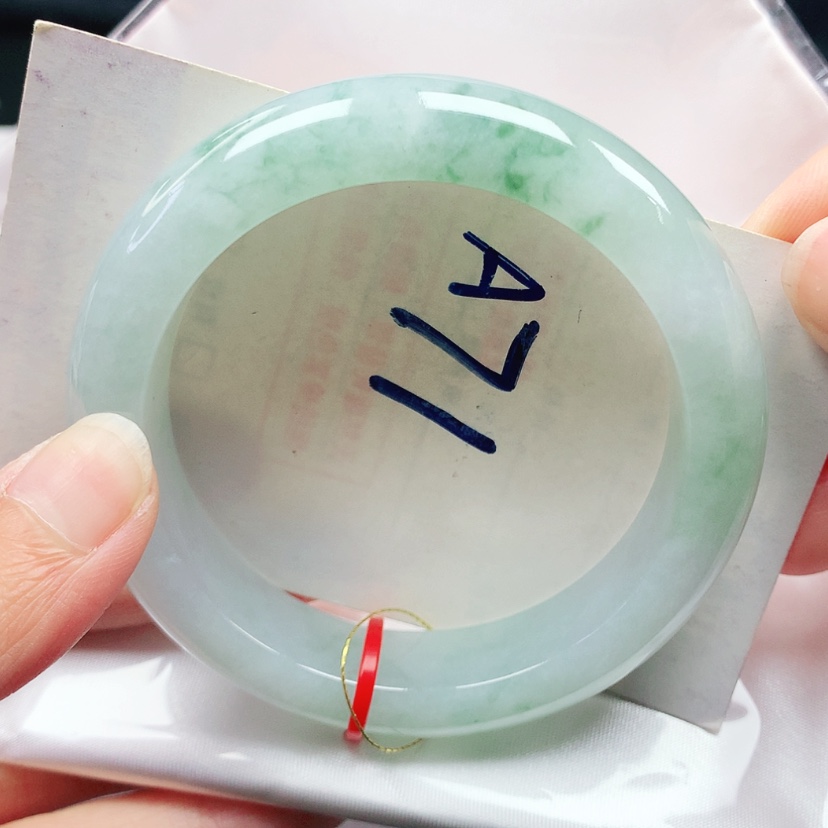 【闪购商品】翡翠手镯未镶嵌53圈